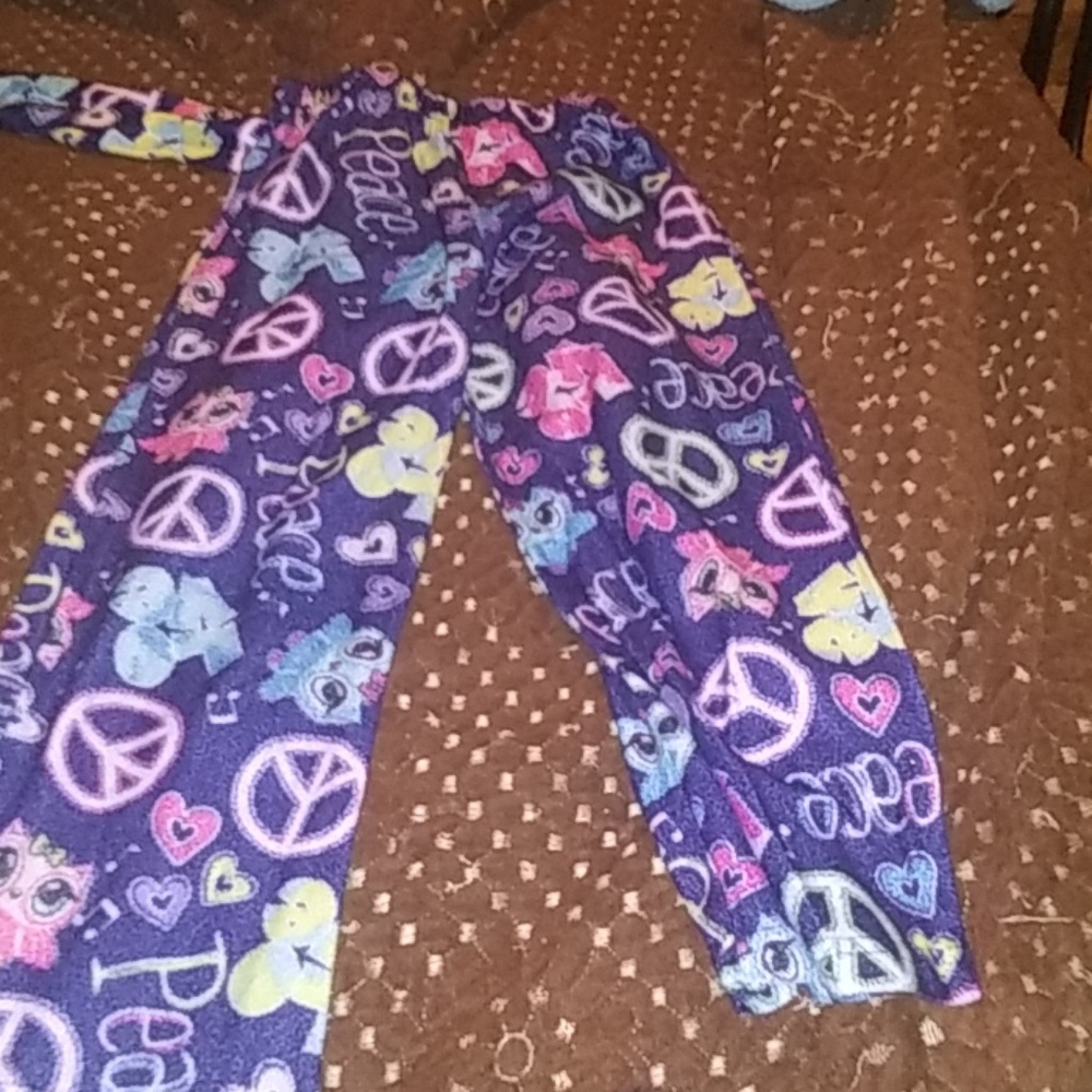 PJ's - Picture 2 of 3